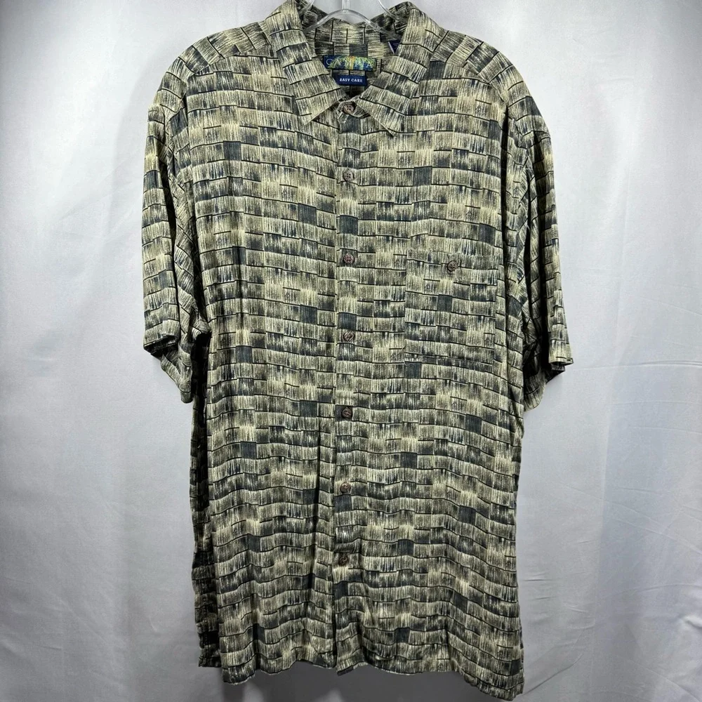Campia Men’s‎ XL Green and Gray Pattern Rayon Button-Up Short Sleeve Shirt